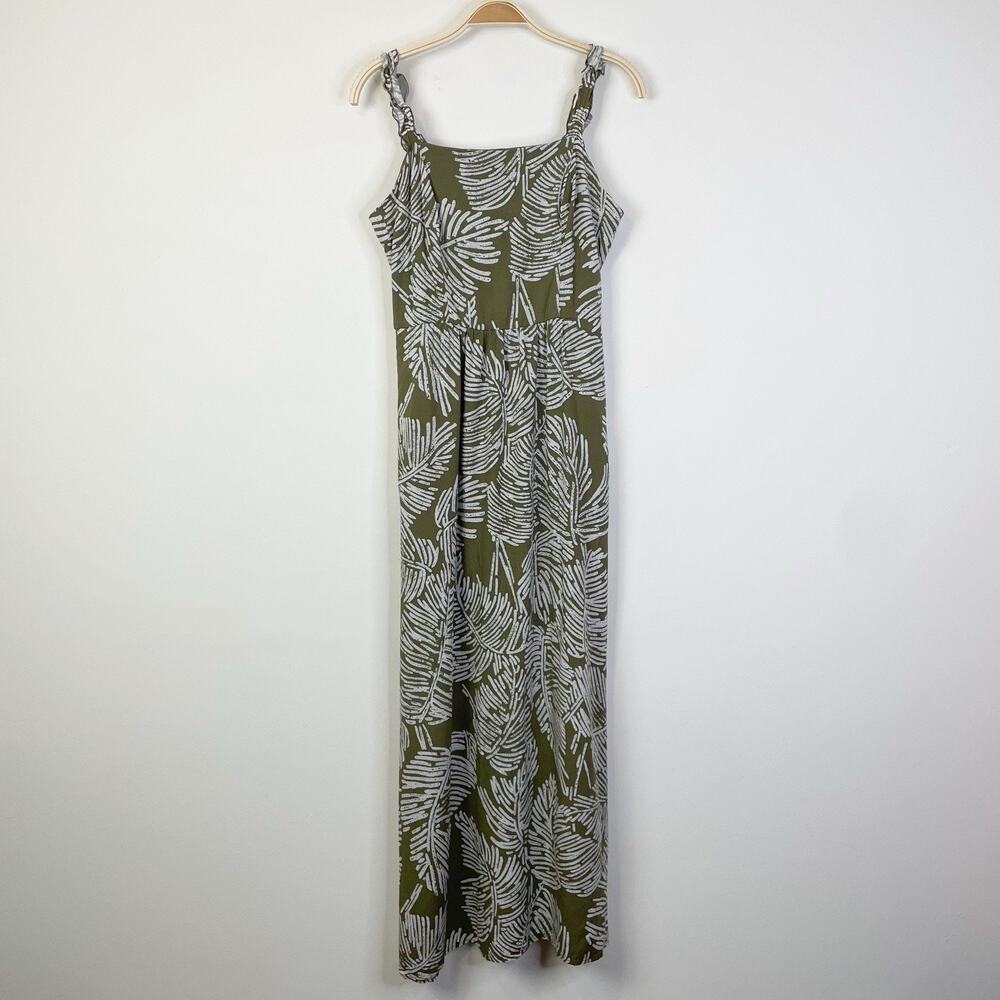 Luxology Tropical Palm Leaf Print Smocked Maxi Dress Medium Vacation Resort‎
